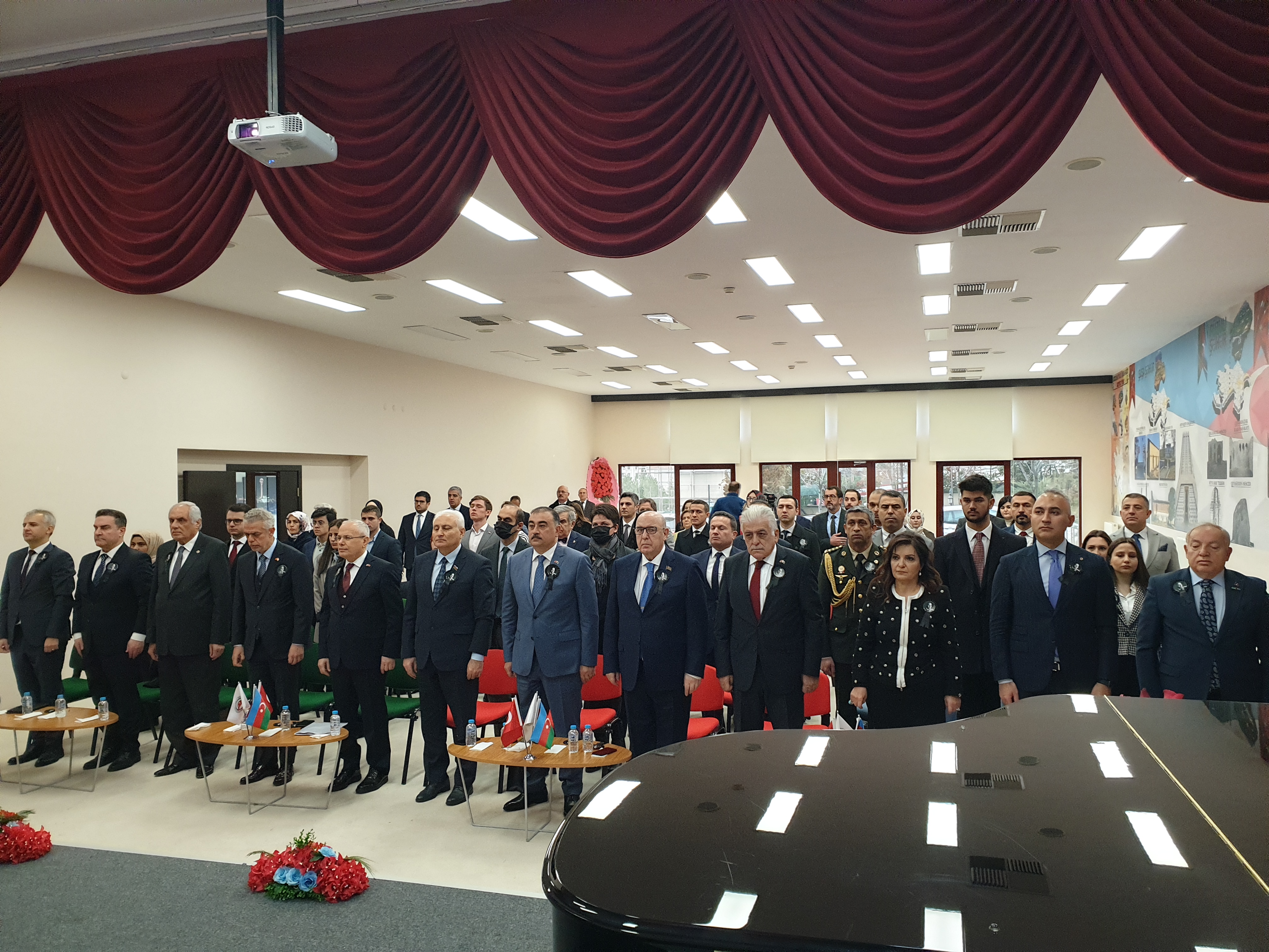 TADİV Şuşa Kongre Merkezi'nde Umummilli Lider Haydar Aliyev'in Vefatının 19. Yıl Dönümü Anısına Sempozyum Düzenlendi