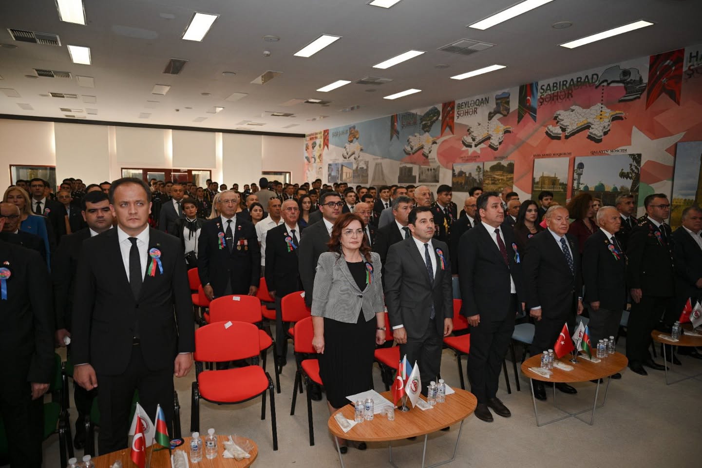 27 Eylül-Şehitleri Anma Günü vesilesiyle Şuşa Kongre Merkezi’nde anma etkinliği düzenlenmiştir